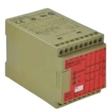 OMRON G9S-301 DC24 / G9S301DC24 (USED)