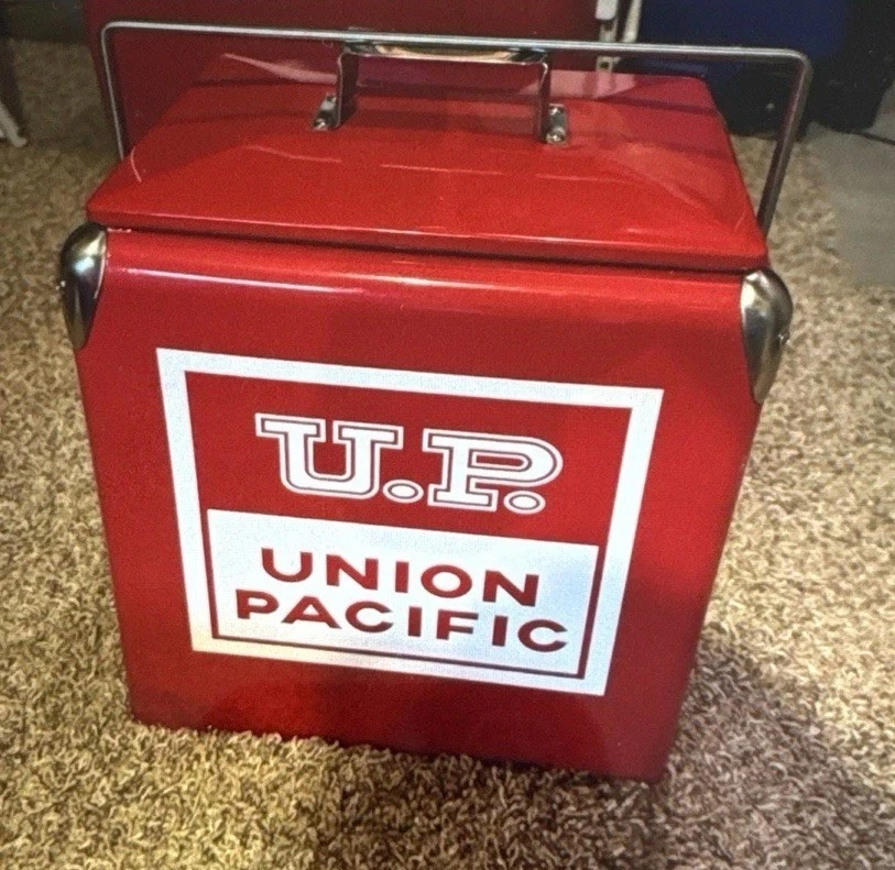 UNION PACIFIC ICE COOLER RETRO RED/WHITE NEW 15 X 12.5 X 9