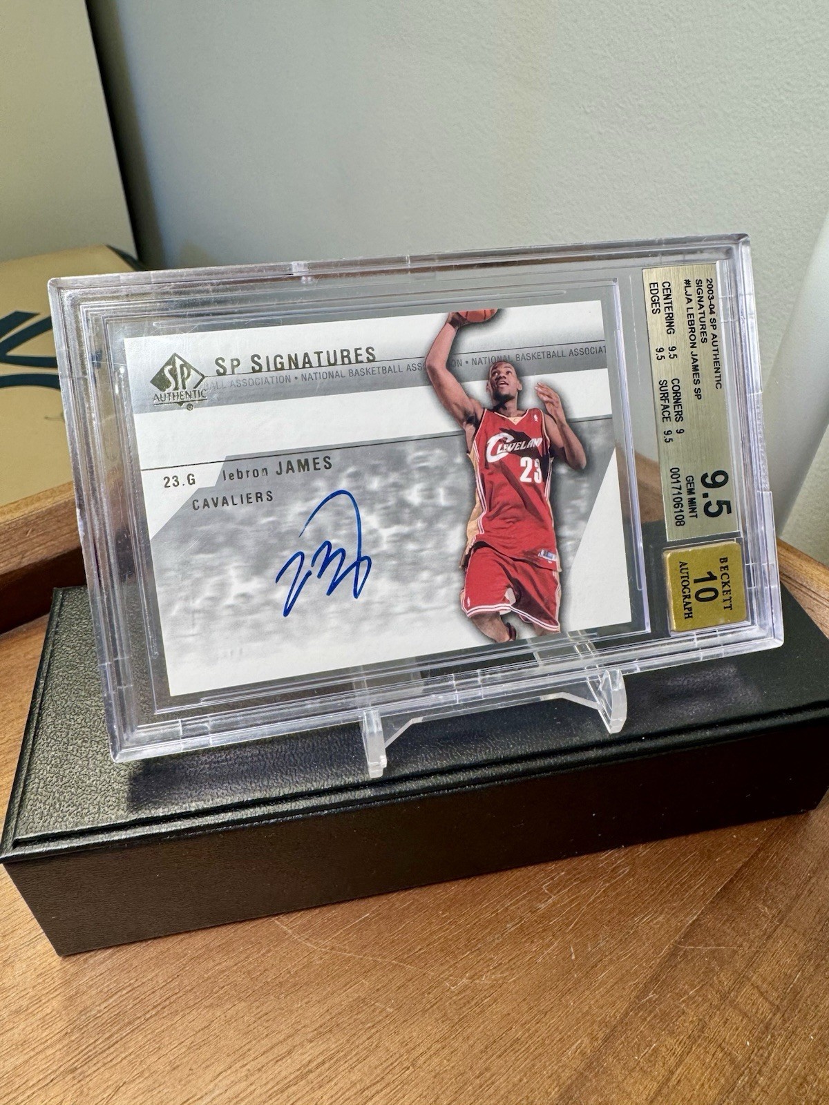 LeBron James 2003 SP Authentic #LJ-A SP Signatures Price Guide