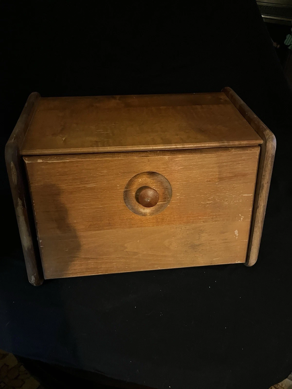 Wooden Bread Box w/Recessed Pull w/Magnet Closure 16"X9.5”X10" Rustic Worn