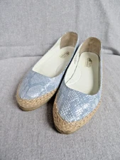 Cliffs by White Mountain Shoes Womens 8 Slip In Casual Light Blue 885-C20652