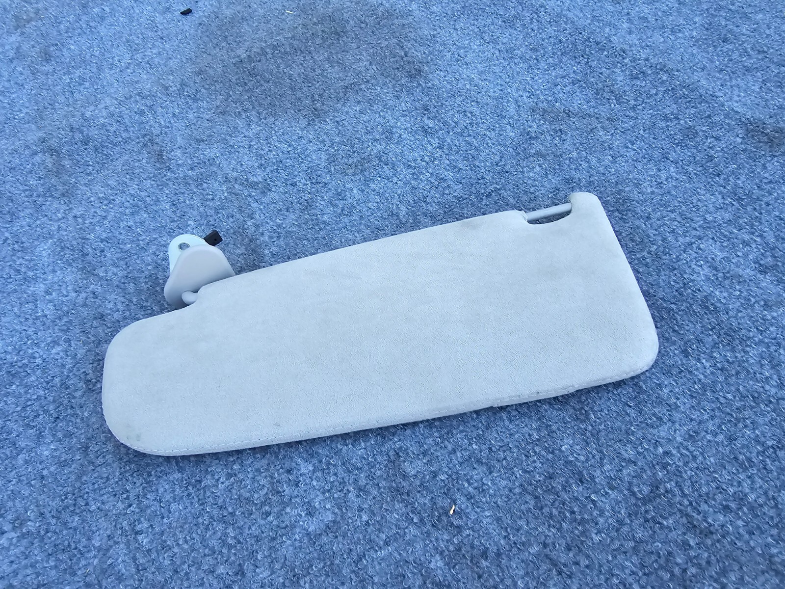RIGHT SIDE ALCANTARA SUEDE SUN VISOR 14-20 MASERATI GHIBLI S QUATTROPORTE