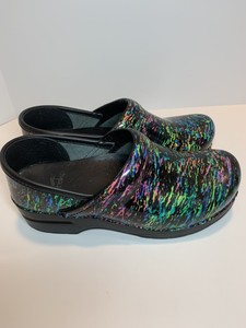 rainbow dansko