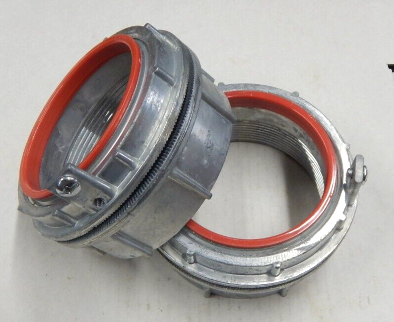 (2) CrouseHinds STG 10 Myers Hub 4" W/ Grounding Screw NEW eBay