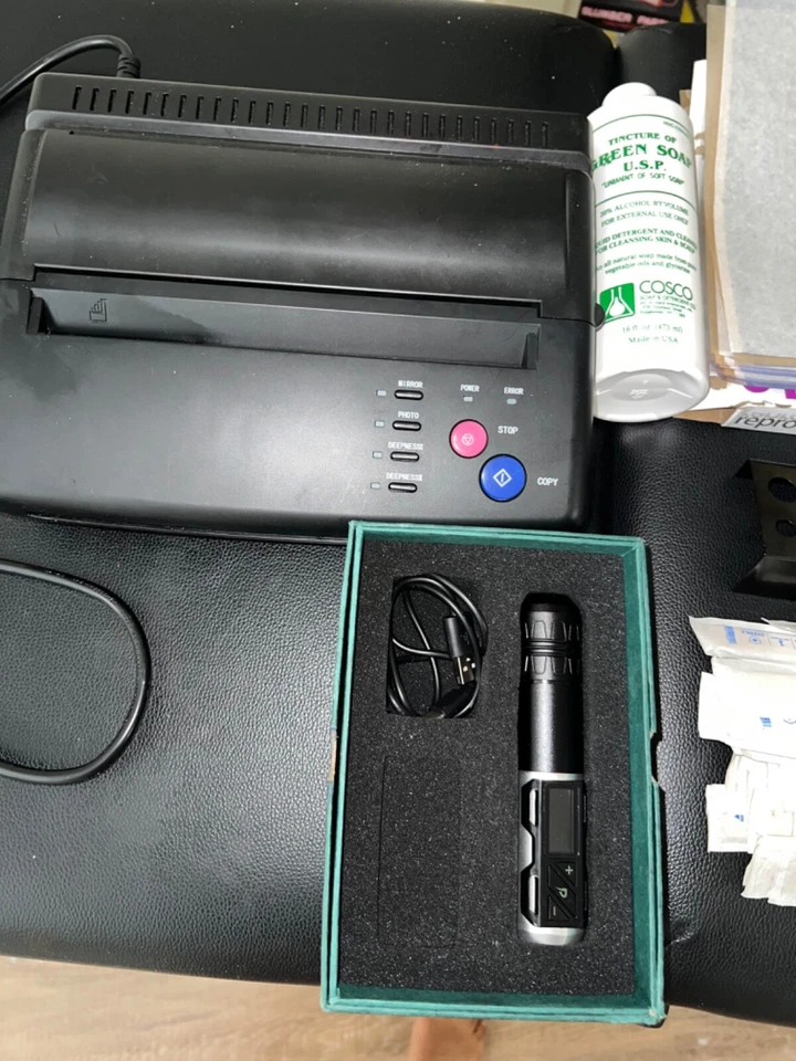 Máquina de bolígrafos rotativos inalámbricos EZ con batería de 1800 mAh (plata)  Foto 3 de 3