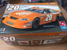 AMT ERTL NASCAR Modelcar 1:25 "Tony Stewart Nr.20"MonteCarlo 2005 US-CAR OVP TOP