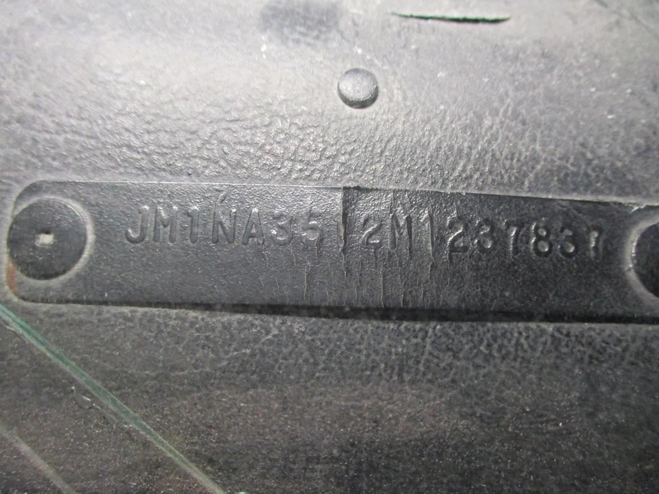 Driver Left Rear Side Marker Rear Fits 90-95 MAZDA MX-5 MIATA 1699637 Foto 4 de 4