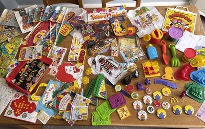 McDonald s Memorabilia, 90 s Vintage, Mützenabzeichen, Garten, Play Doh, Fahnen, Lätzchen