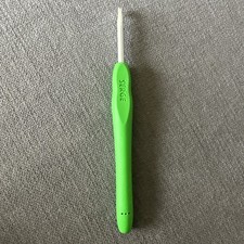 Woobles Serge the Beaver crochet hook 4.0mm