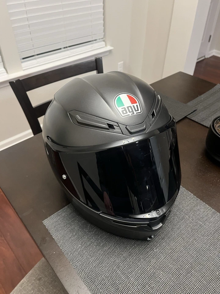 Casco de moto AGV K6 S talla grande negro mate con visera tintada Foto 2 de 4