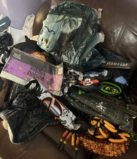 Job lot 1 Halloween Items Spiders Tombstones Decorations Skull Saw Knife Pumpkin