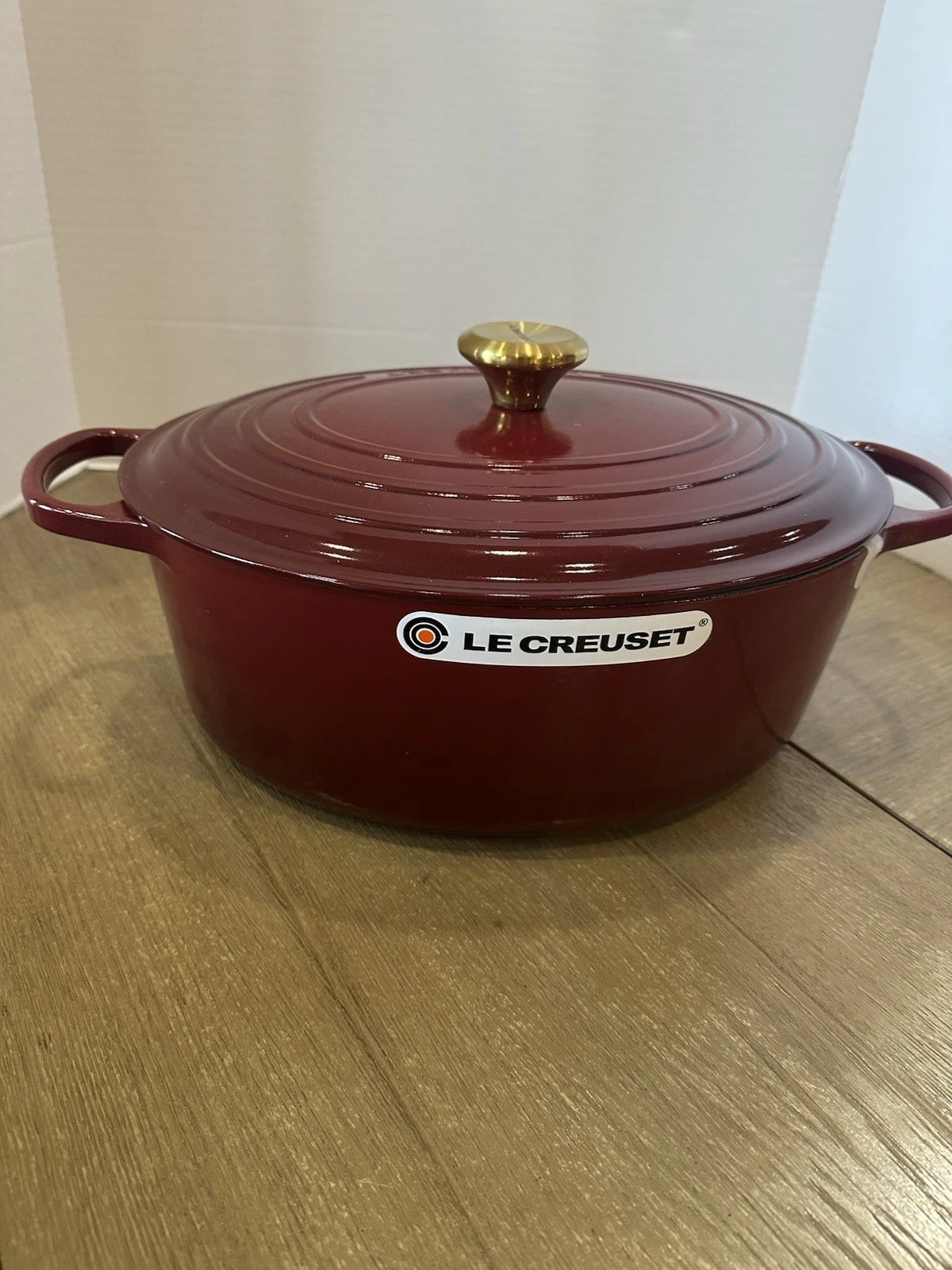 Le Creuset Signature Cast Iron Oval Dutch Oven Garnet 33cm 8 qt