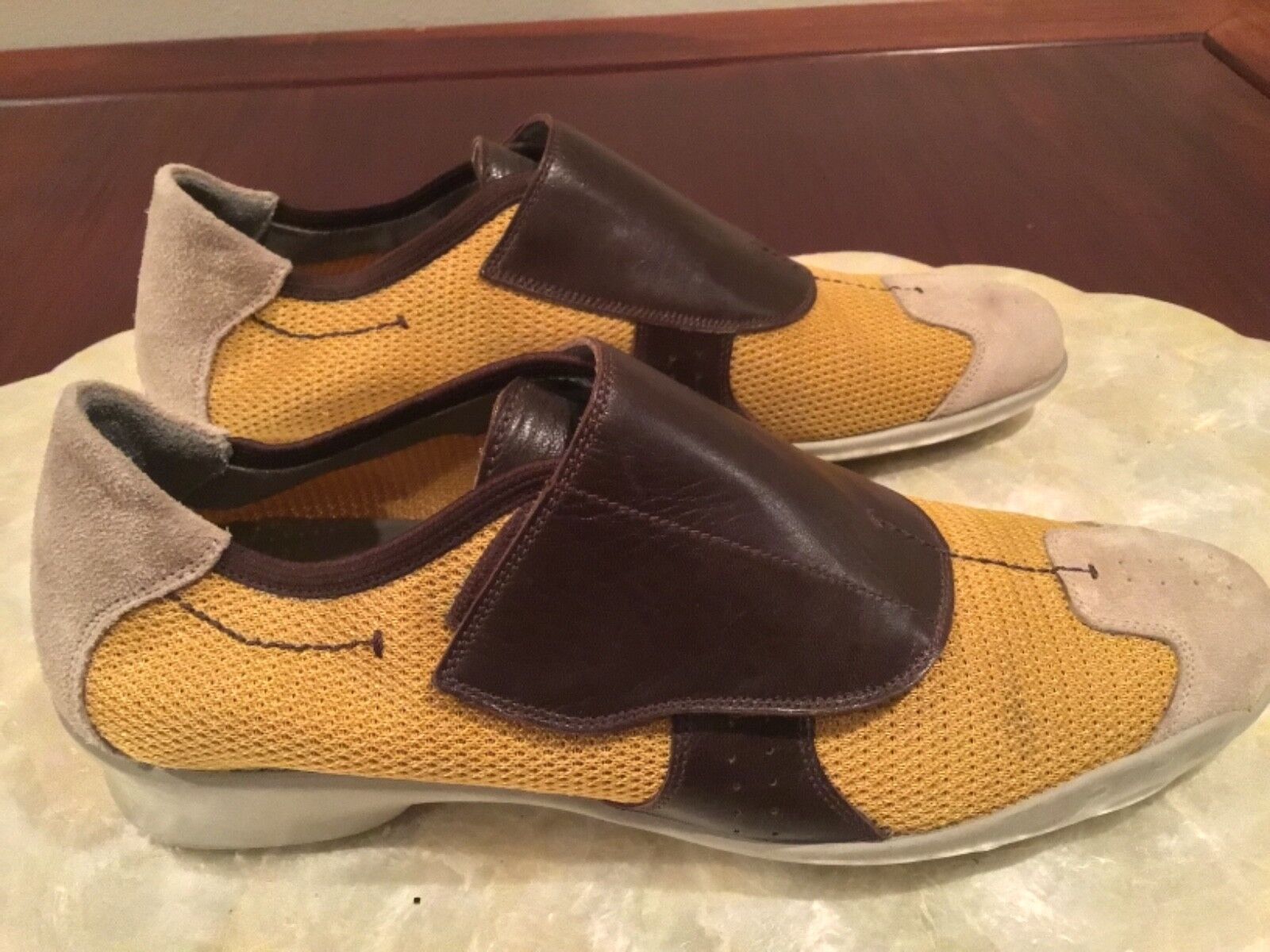 Prada Mujer Zapato Amarillo de Malla de Cuero Marrón + Deporte Zapato Mujer - 38 - 8 EE. UU. 513bfe Prada Mujer Zapato Amarillo de Malla de Cuero Marrón + Deporte Zapato Mujer - 38 - 8 EE. UU. 513bfe