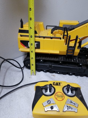 CAT RC Exavator by TOY STATE INDUSTRIAL LTD Talking Noise lights music. working - Picture 2 of 12