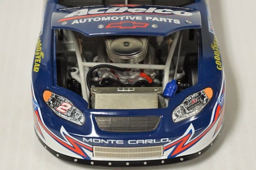 1/24 Ron Hornaday #2 ACDelco / RCR 35th Anniversary 2004 RCCA NASCAR Diecast Car - Picture 7 of 12