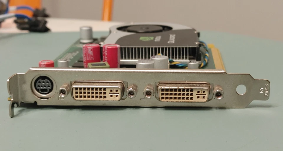 Nvidia Quadro FX1700 Video Card 512MB DDR2 - TESTED, NEW CAPACITORS - Image 3 of 3
