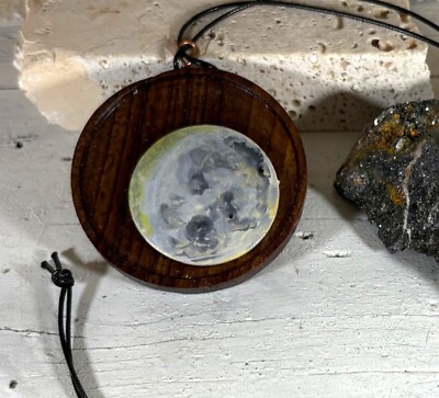 Halskette Nussbaum Unisex Anhänger Bijoux Handarbeit #