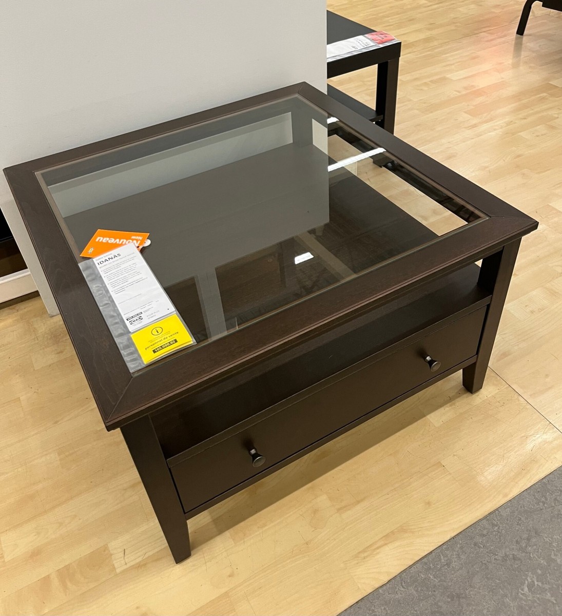Brand New IKEA IDANAS Brown Coffee Table 80x80 cm (31 ½x31 ½