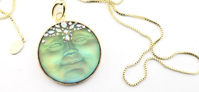 Kirks Folly Empress Mystic Seaview Moon 35mm Charm Necklace GT/Box Chain #66