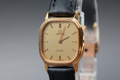 Vintage 1980s Omega De Ville Cal.1387 Ref.595.0041 Quartz Slim Gold Dial Women's