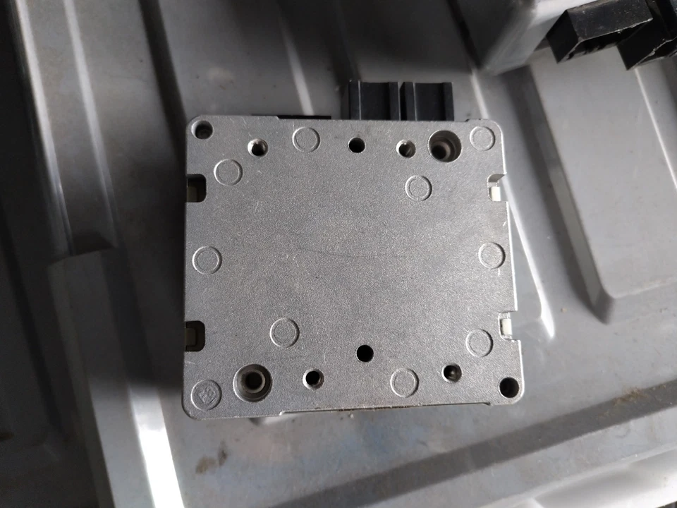 Módulo Computadora SUZUKI EZ SWIFT RS415 RS416 1/2005-2/2011 38720-63J0 Q1T2388M1 Foto 3 de 3