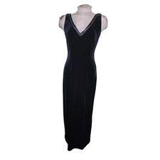 Little Black Dress Sleeveless Cocktail Size 6 JEFFREY & DARA EVENINGS V neck