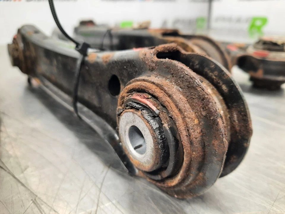 BMW E84 X1 Suspension Arms Rear O/S Drivers Side Bundle - Image 4 of 4