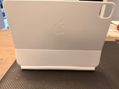 Apple Magic Keyboard for 11