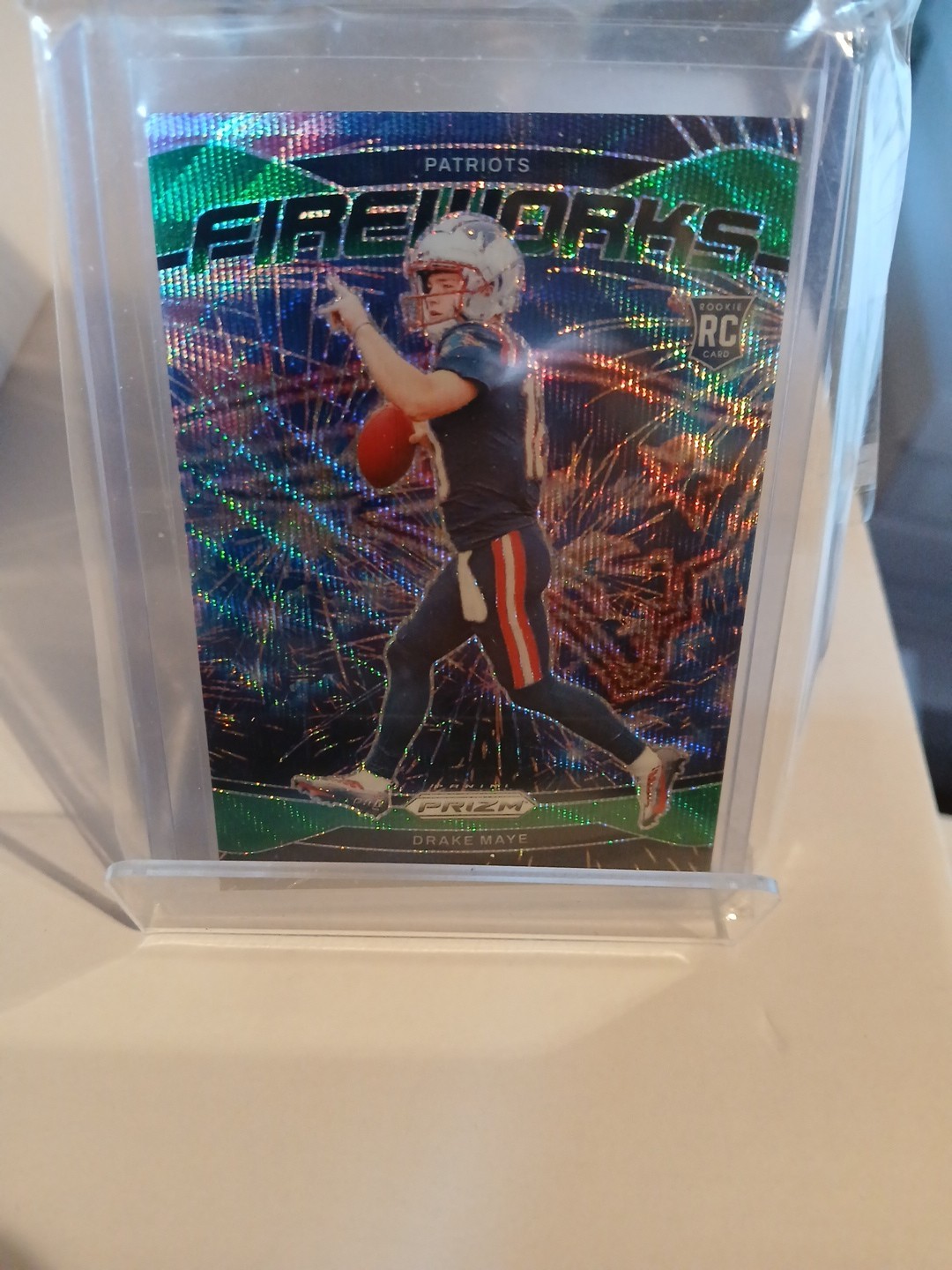 2024 Panini Prizm - Fireworks Drake Maye #22 Green Wave Prizm (RC)