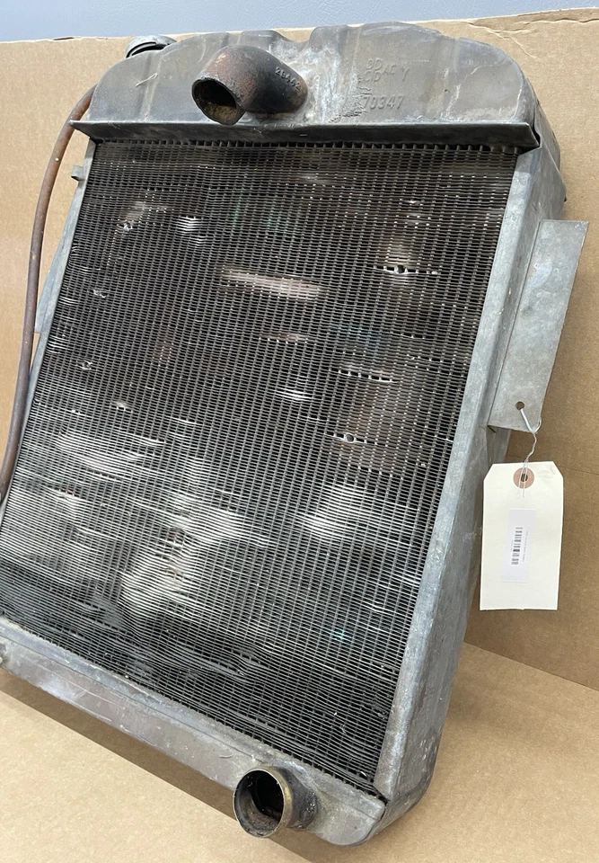 Plymouth P5 P6 Road King Deluxe 1938 Radiator Core (For Parts) - Image 2 of 4