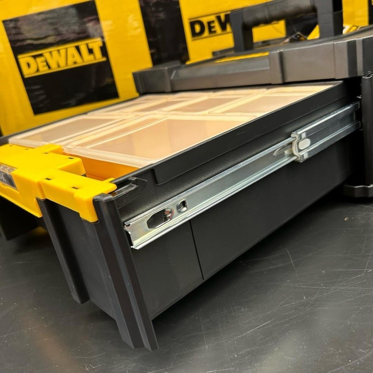 DEWALT Tool Organizer TSTAK III Single Deep Drawer (DWST17803) for