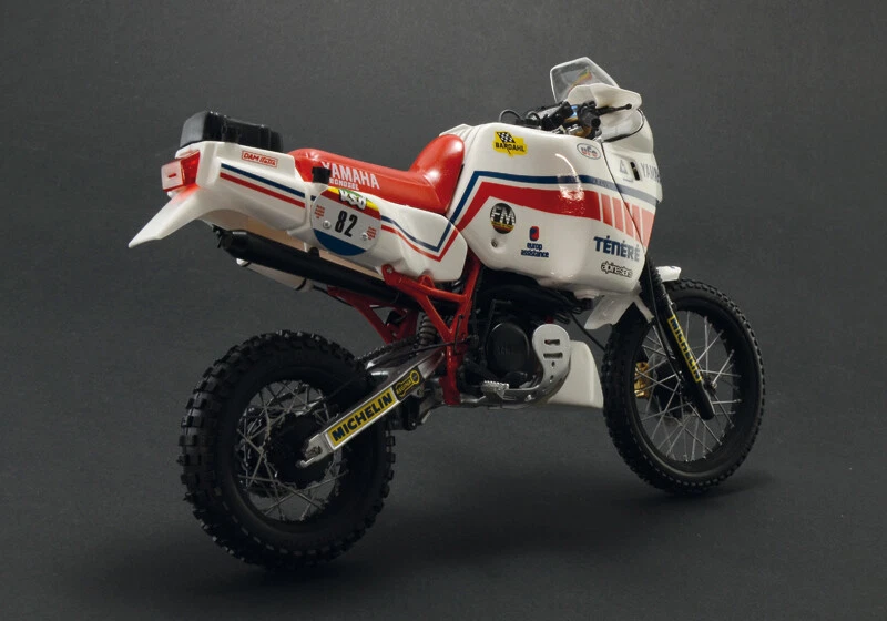 Modellino moto 1/9 yamaha tenere 660 cc 1986 italeri 4642 scala 1:9 modellismo - Immagine 4 di 4