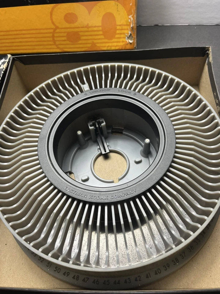 3 bandejas deslizantes Kodak Carousel Transvue 80 2 grises 1 negras para proyector deslizante de 35 mm Foto 3 de 4
