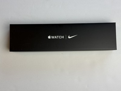 Apple Watch Series 6 Nike 44mm Space Gray Aluminum Case with Black Sport Band