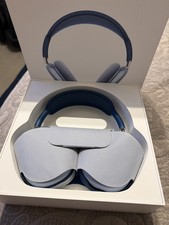 APPLE AIRPODS MAX A2096 SKY BLUE NEW OPEN BOX HEADPHONES BLUE CASE FREE SHIPPING