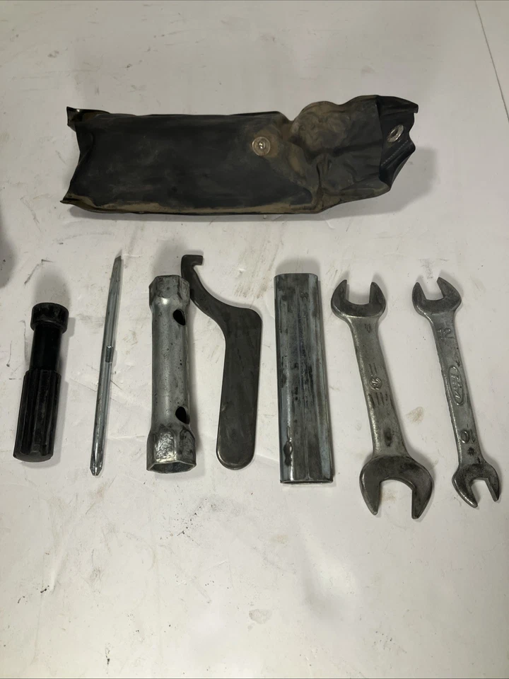 Kit de herramientas y estuche OEM Honda Atc 250sx  Foto 3 de 4