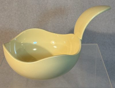 Guzzini Particolari Sauce Boat Lucite Acrylic Green MCM Retro VTG Recanati Italy