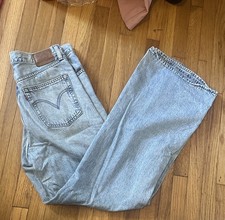 Levi Ribcage Wide Light Wash 32