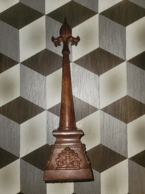 Vintage Fluer De Lis Metal Iron Table Decor 13'' TALL MADE IN INDIA