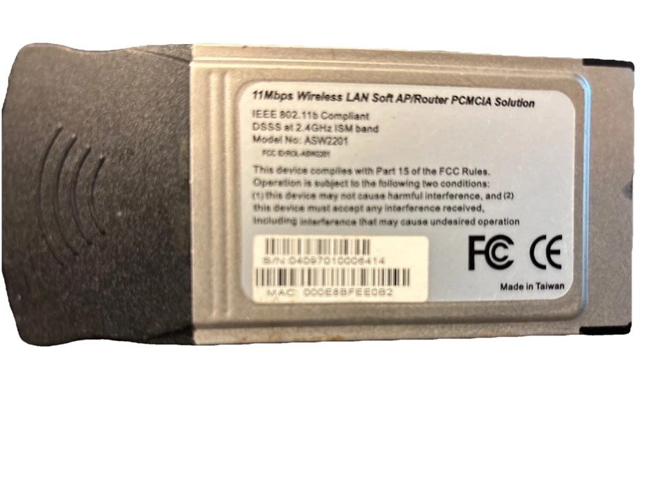 D-Link DFE-690TXD 10/100Mbps 32-bit Fast Ethernet Cardbus  Notebook Adapter - Image 2 of 2