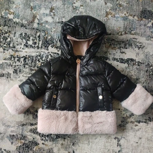 Cappotto Michael Kors bambina 18 m nero puffer pelliccia rosa nuovo negozio prezzo consigliato £ 115