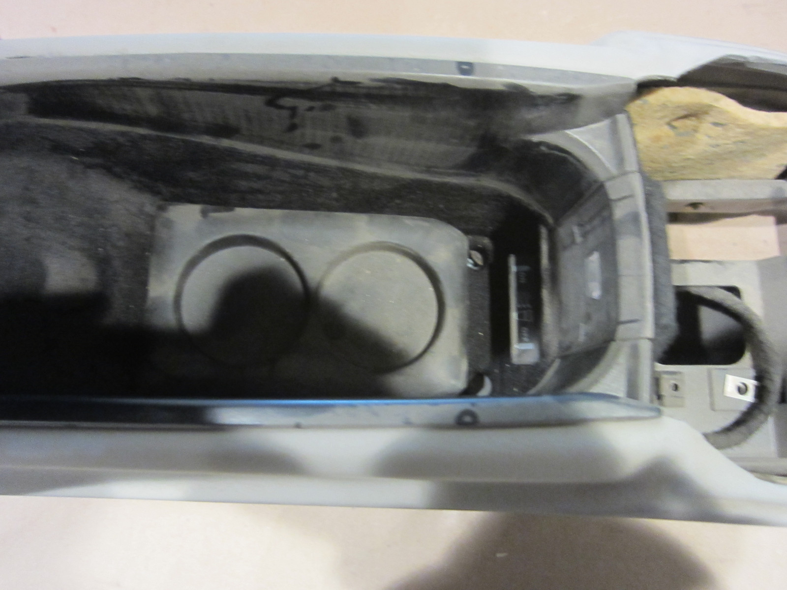 Maserati Quattroporte - Tunnel Cover Console Grey - P/N 981432408