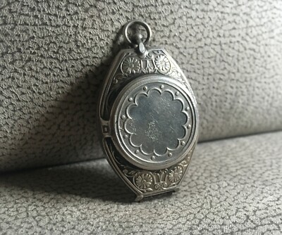 Pendentif Vintage En Métal Argenté - Bijou Ancien Occasion, Sans Marque