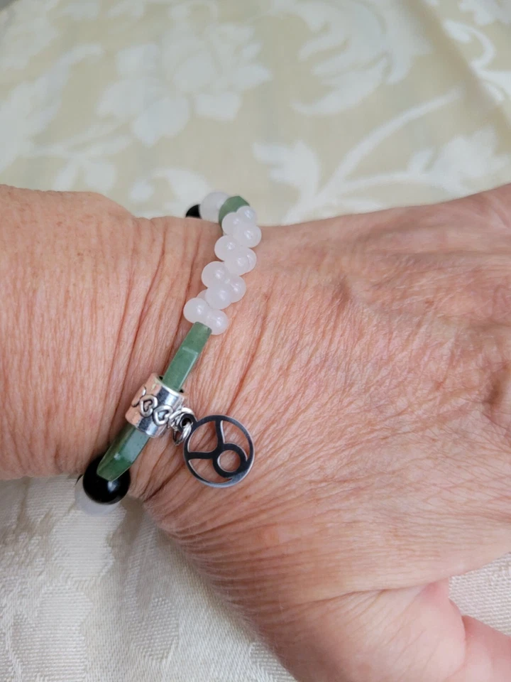 Pulsera de cuentas de piedras preciosas de astrología de luna nueva con dijes Tauro piedra lunar obsidiana Api Foto 2 de 4