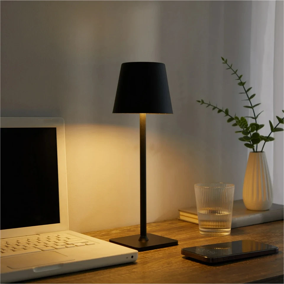 Lámpara LED recargable Mainstays 13" interior/exterior, negra Foto 2 de 4