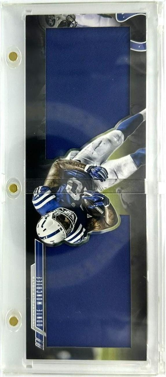 2016 Panini Playbook #4 Donte Moncrief 14/25 Game of Inches Relics Patch Booklet