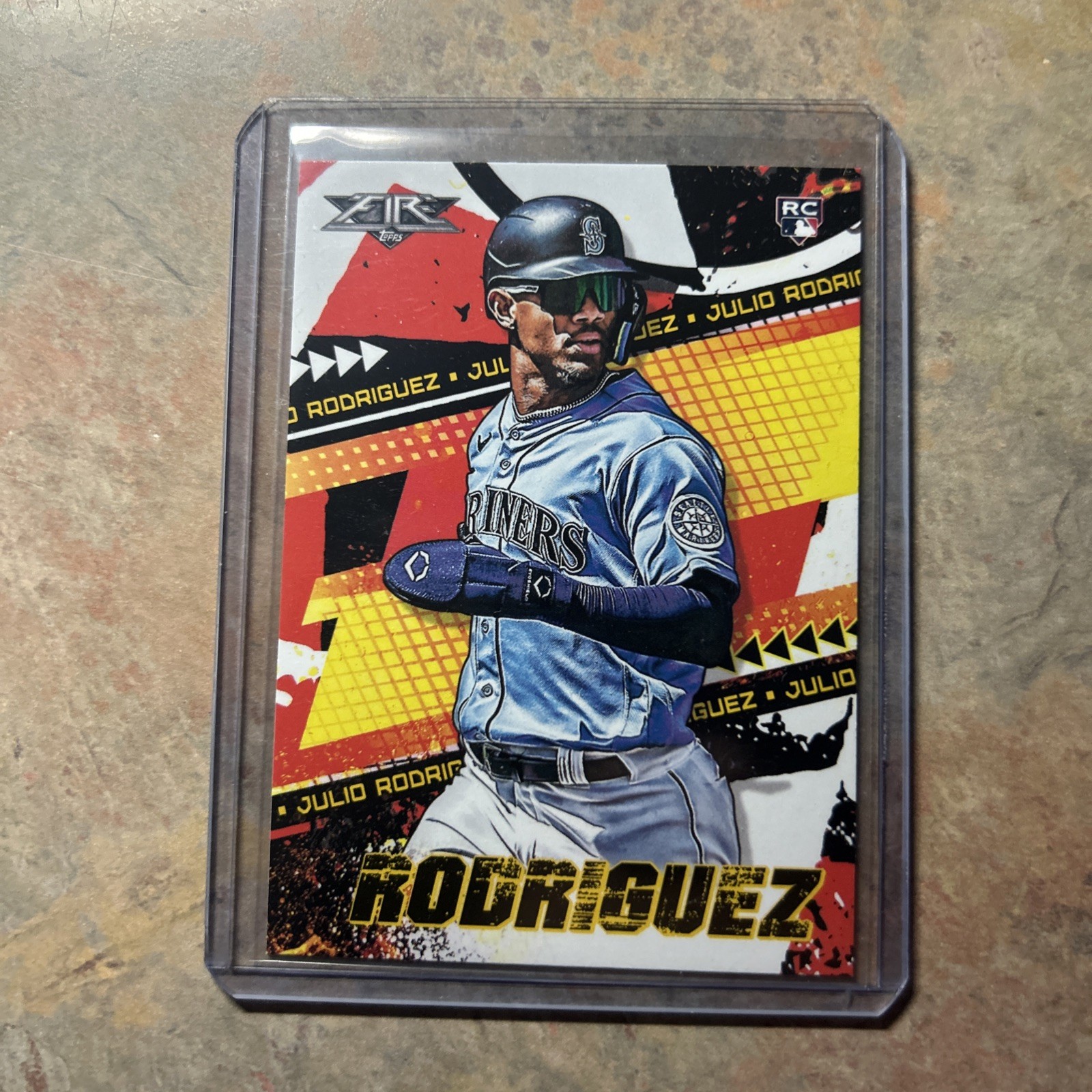 2022 Topps Fire - Julio Rodriguez #107 Flame (RC)