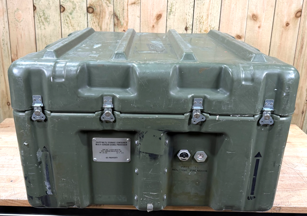 Pelican Hardigg Case 31x27x20