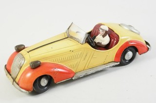 O55H23 Distler Wanderer W25 Blechspielzeug Sportwagen mit Fahrerfigur 1940/50