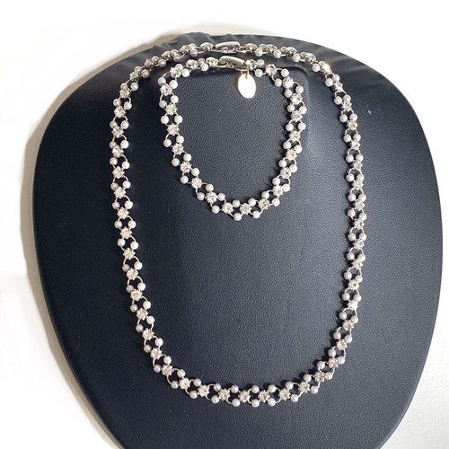 Simulated Pearl Choker Length Necklace 